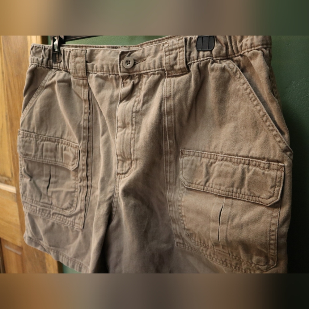 Croft & Barrow Men's Tan Cargo Shorts